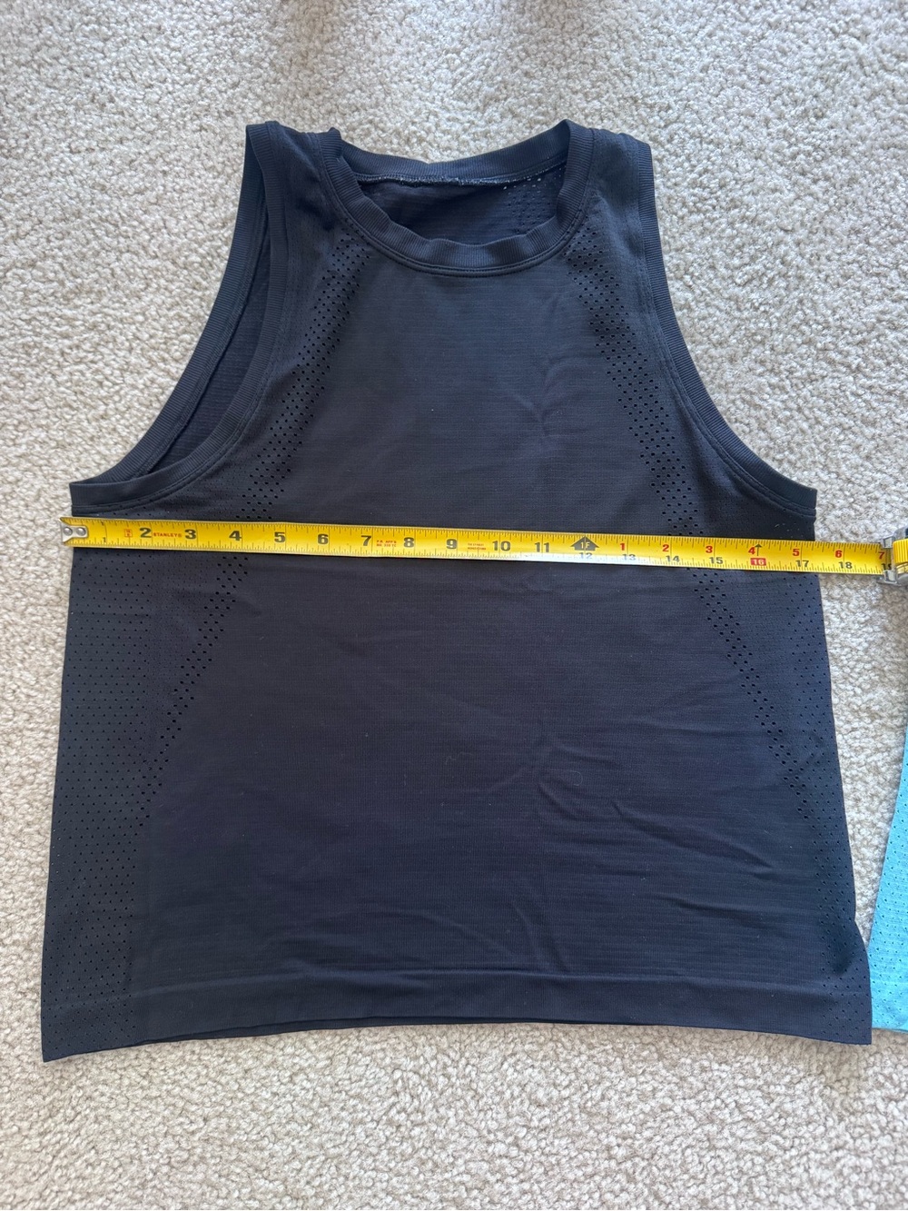 lululemon train to be tanks, black and tidal teal - Picture 5 of 7